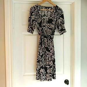 Beautifully styled banana republic floral dress